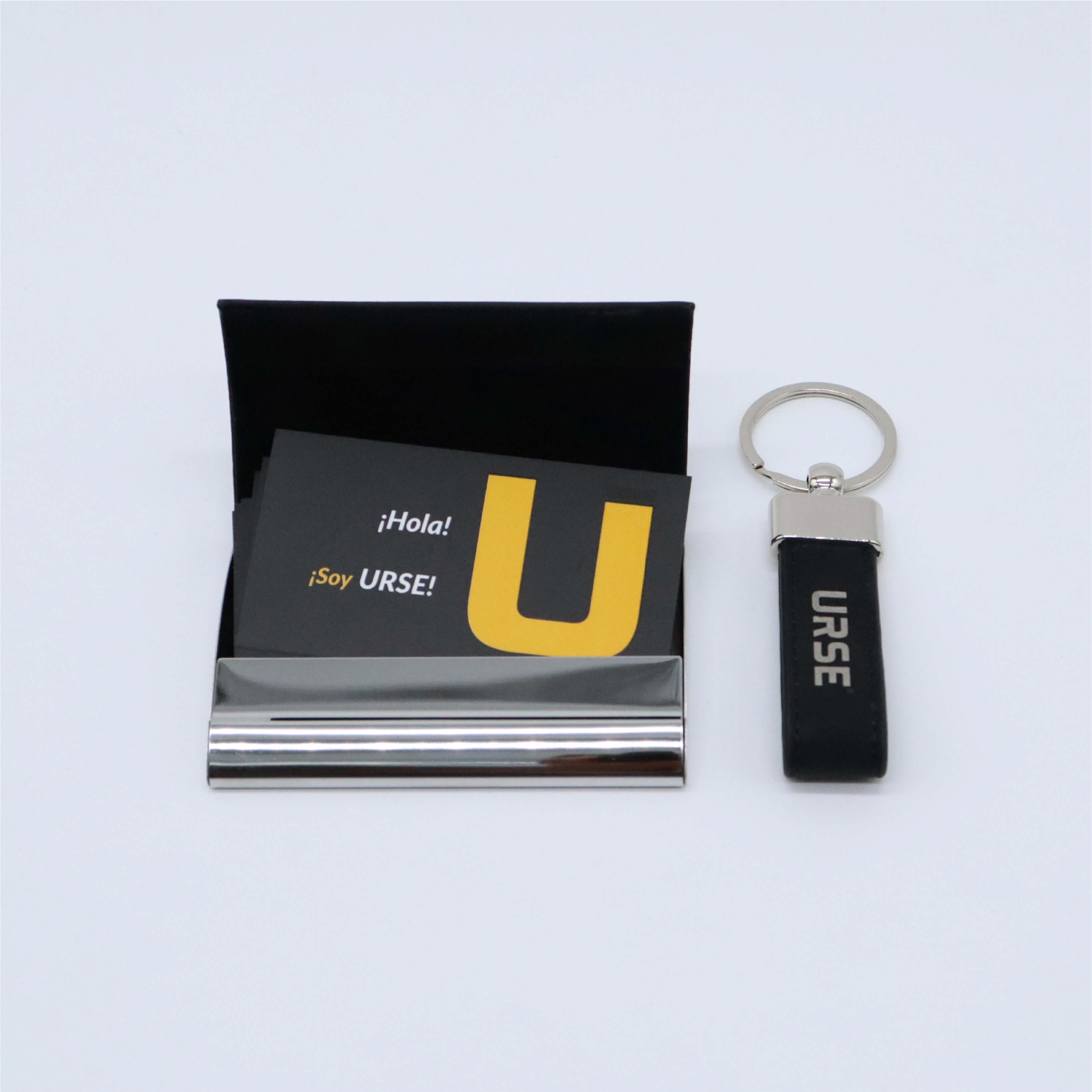 Tarjetero con llavero