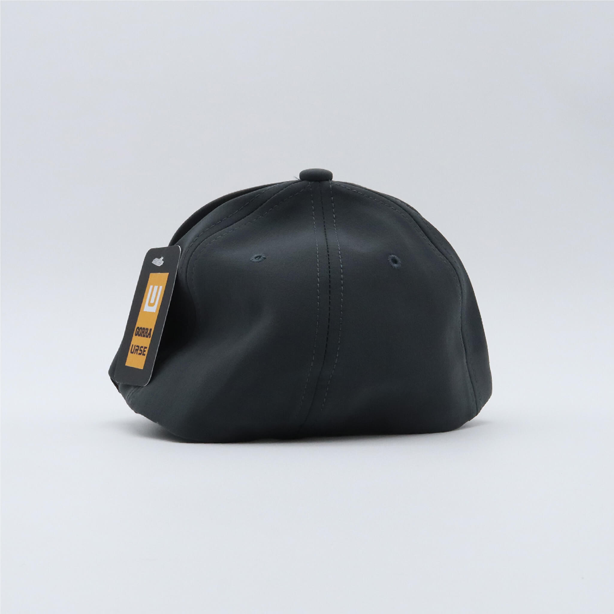 Gorra gris cerrada (Logo amarillo) 05